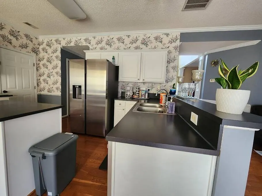 Family Friendly 3 Bed/R Home, Free Parking / Wi-Fi Charlotte United States